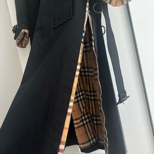 Burberry Side-Slit Garbardine Trench